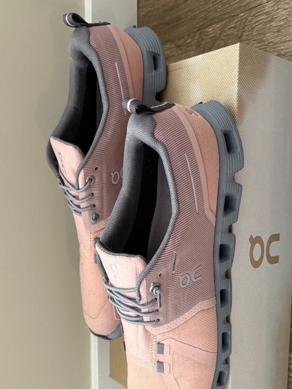 On Cloud 5 Waterproof Sneakers | Rose Fossil | Size 8.5 - Picture 5 of 9